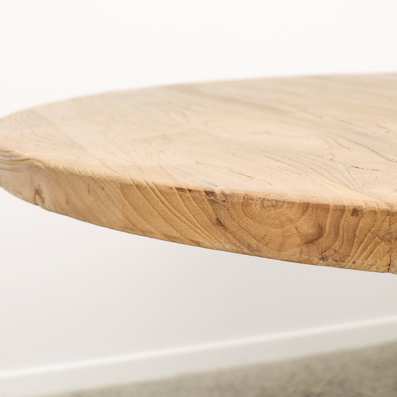 4675 4676 Mulhouse Round Elm Dining Table Close2