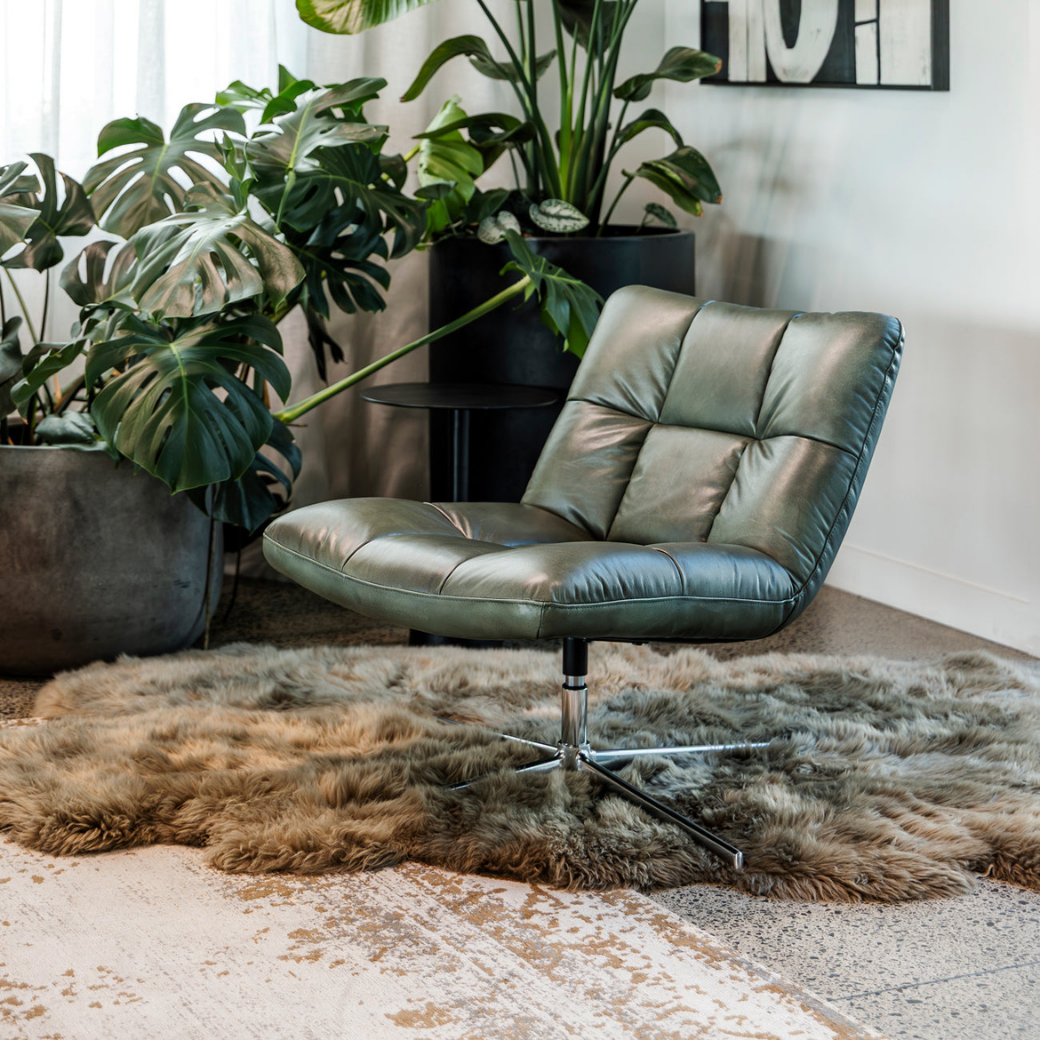 Hendrix Swivel Chair