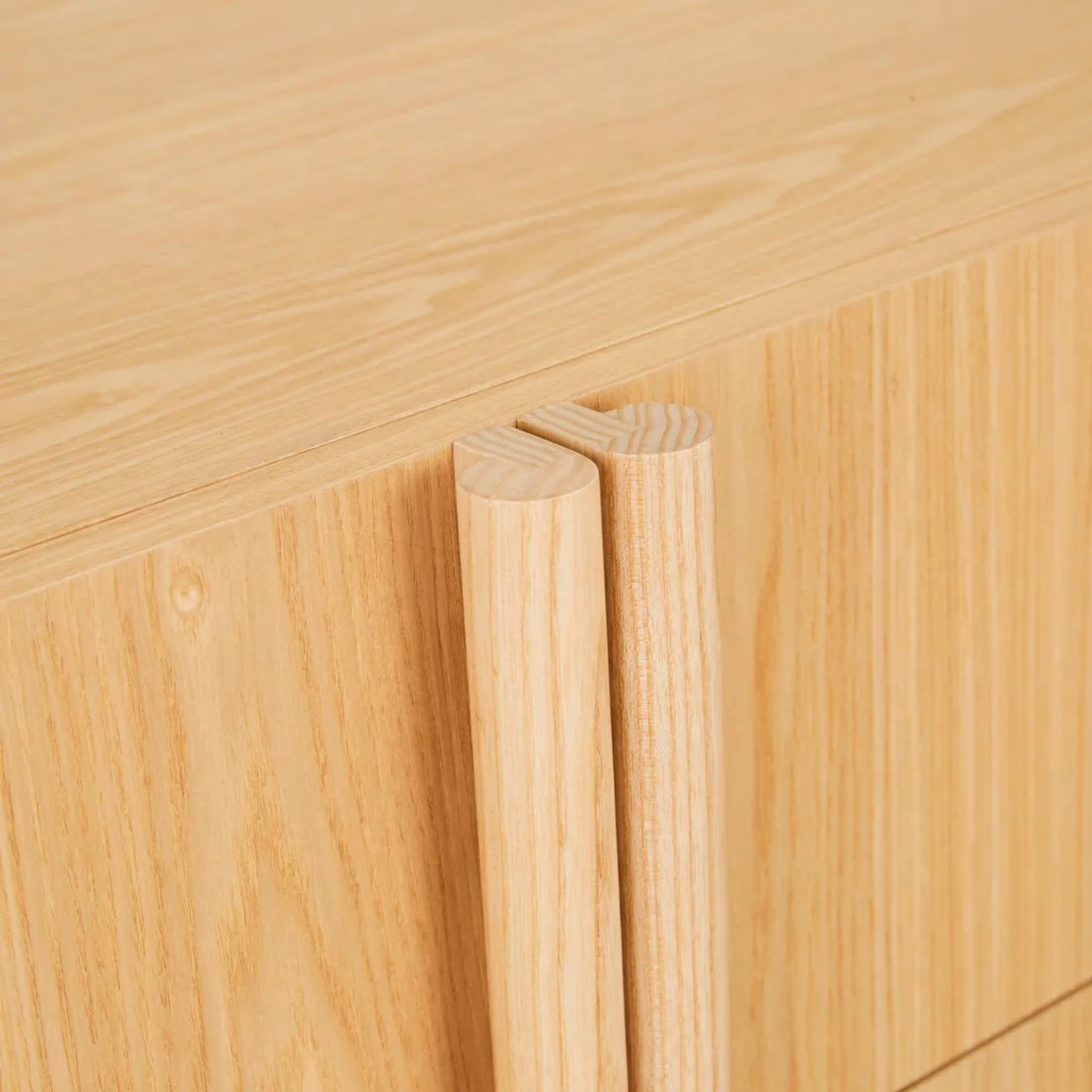 Kin Buffet - Natural Ash