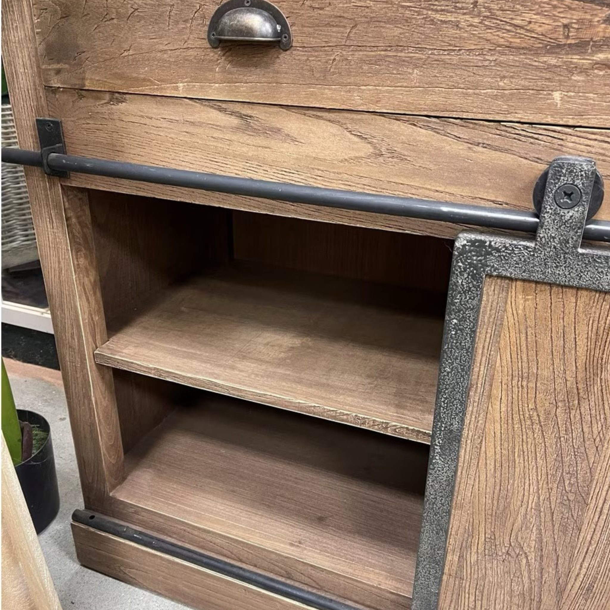 LEONARD DISPLAY CABINET