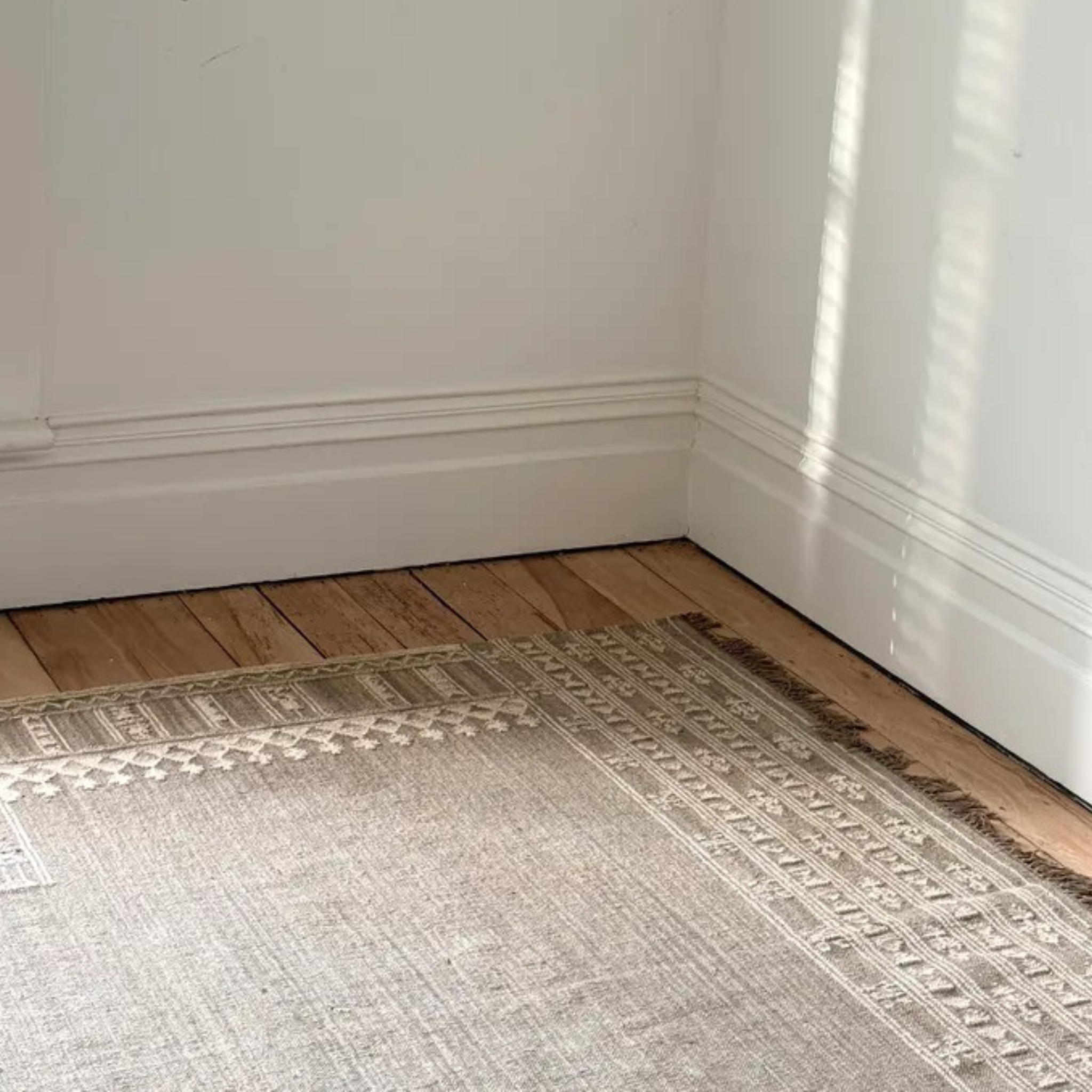 Sundara Motif Rug - Sand