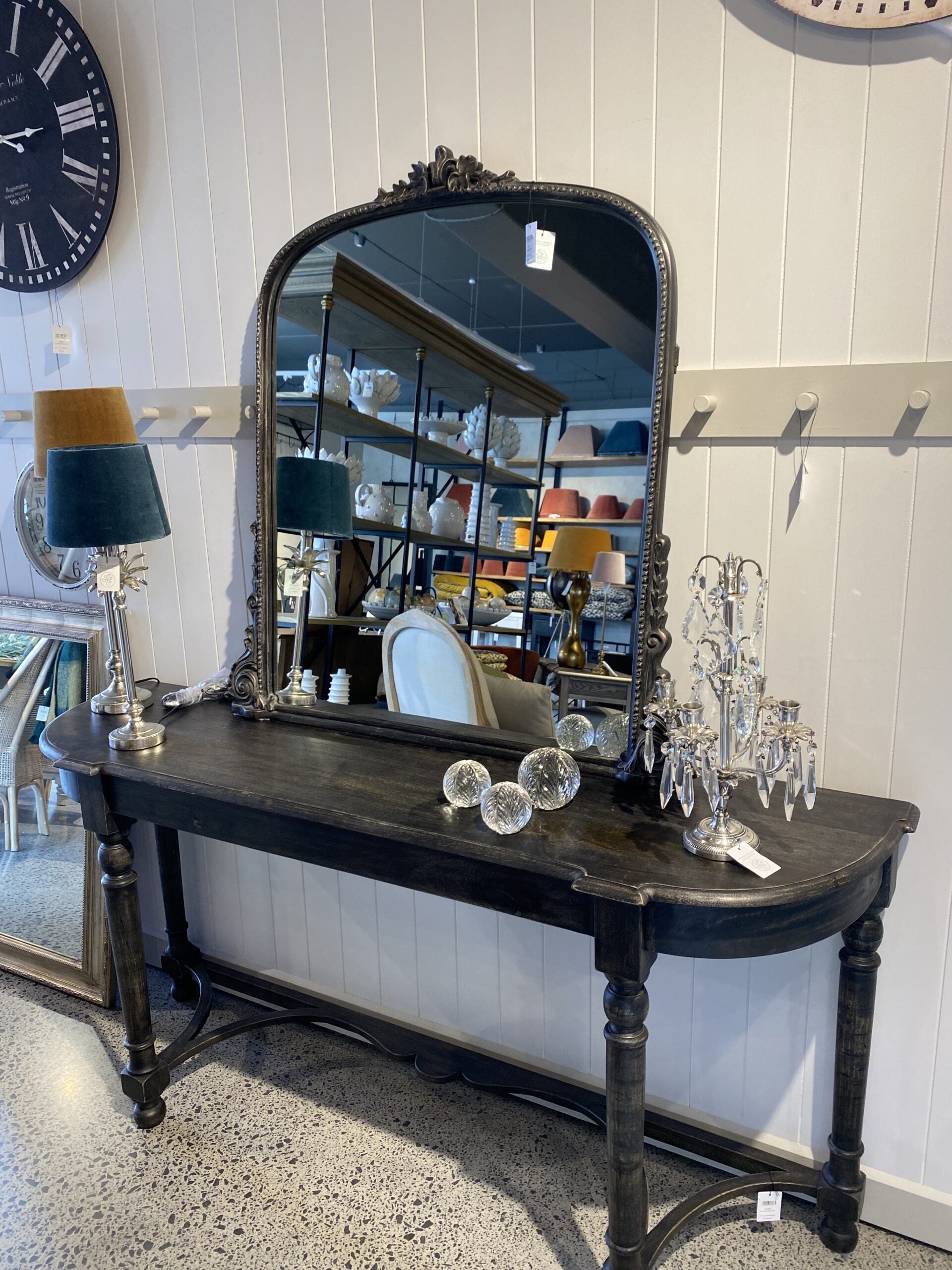 Bansai Wall Console