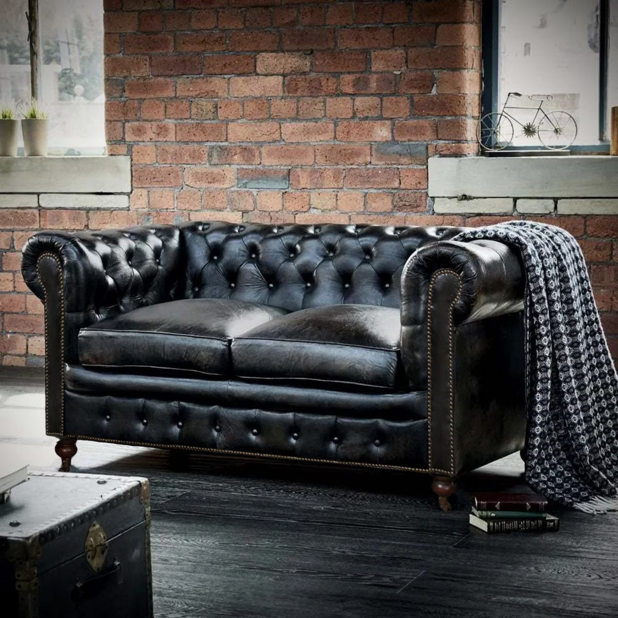 Grange Chesterfield Leather Sofa - Black