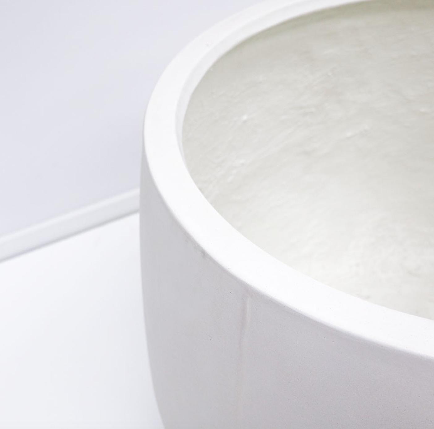 Ahuriri Planter - White