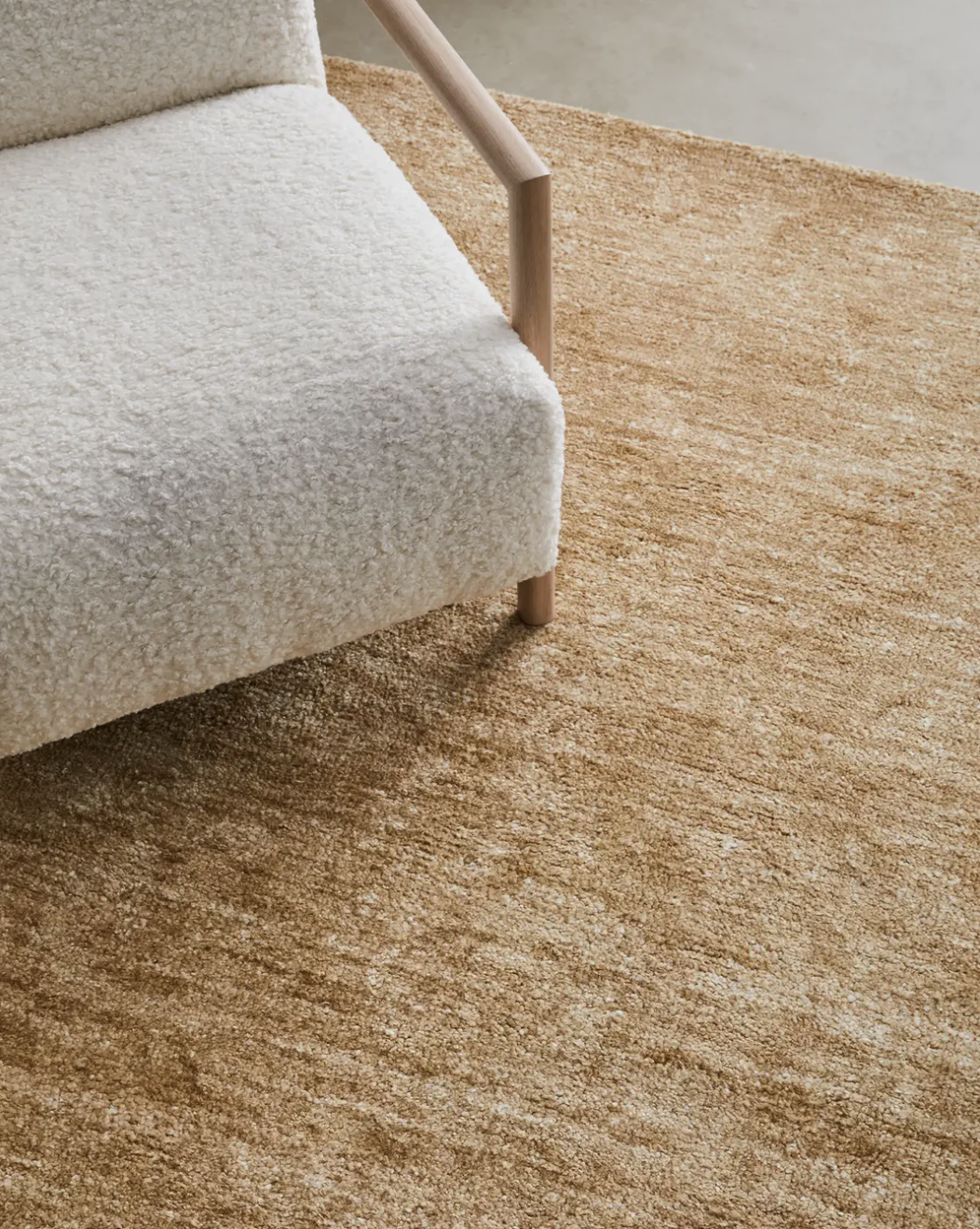 Almonte Hand-Woven Silk & Wool Rug - Honeycomb