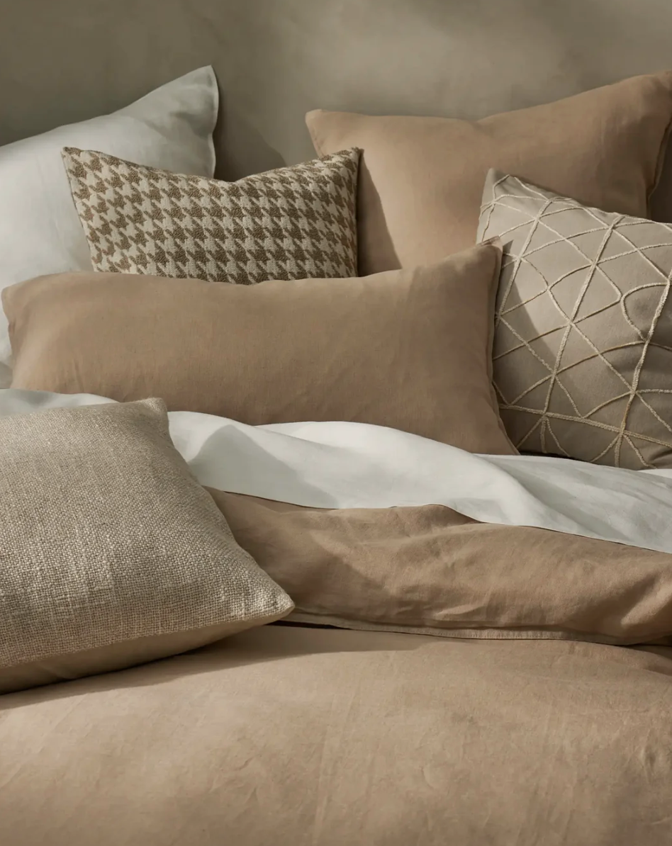 Giovanni Feather Houndstooth Cushion - Oatmeal