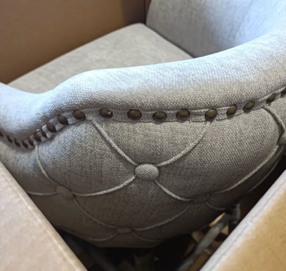 Charleston Button Back Barstool