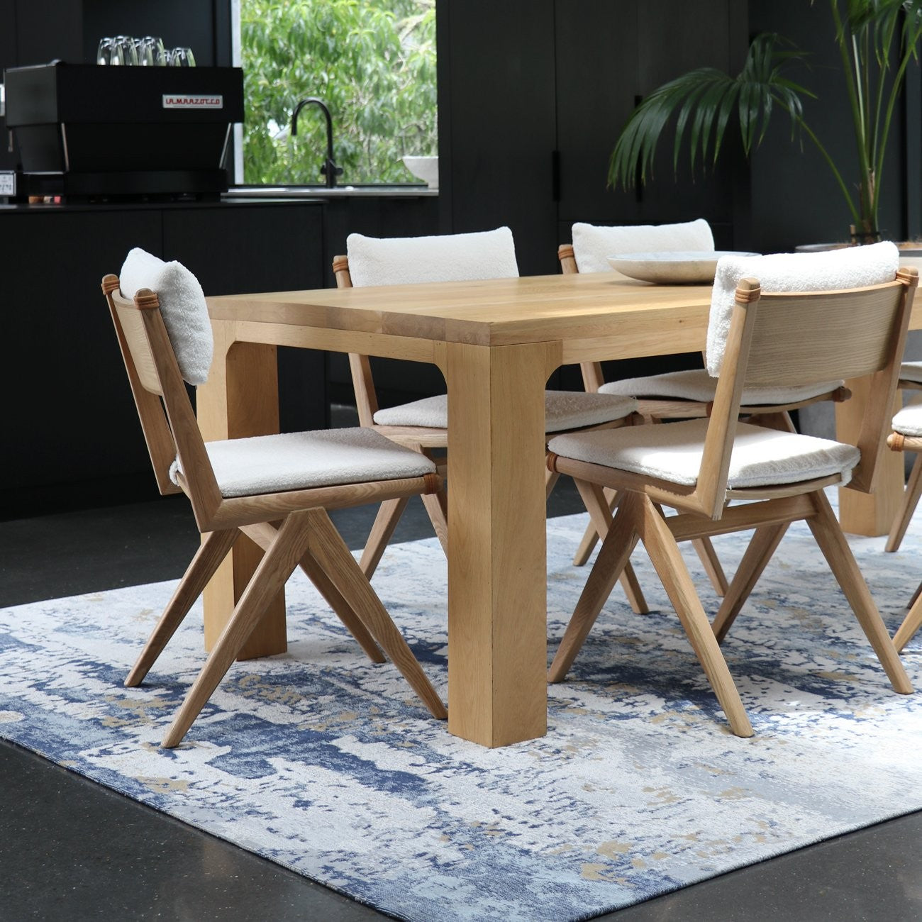 Adonis Rug - Palazzo