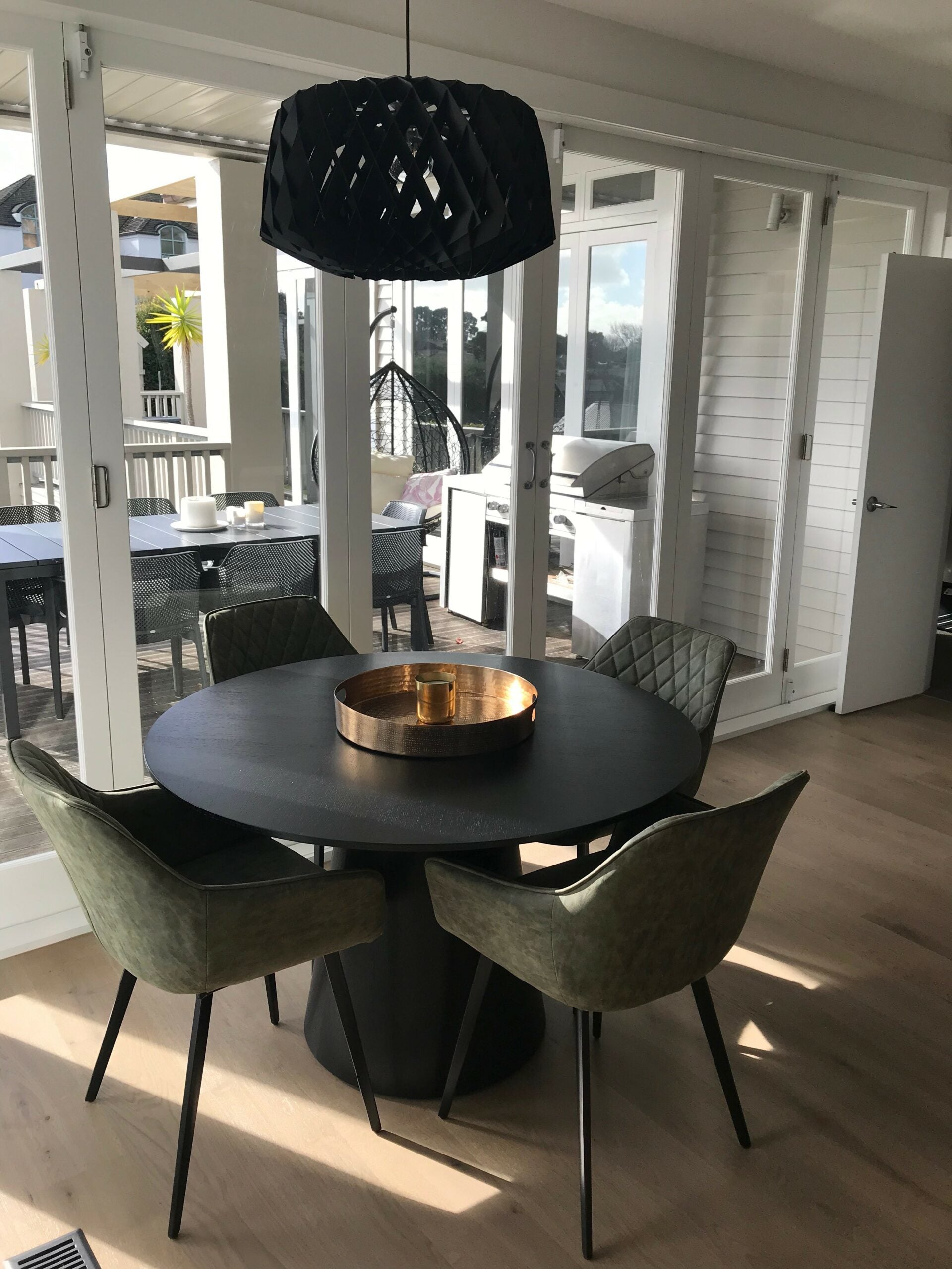 Classique Round Dining Table Dark Oak 1200