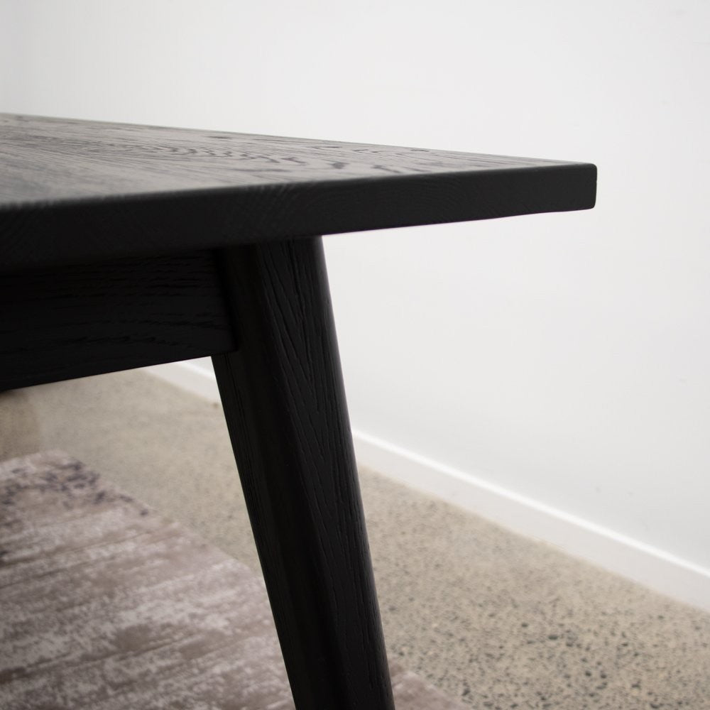 Vaasa Dining Table - Matte Black Oak