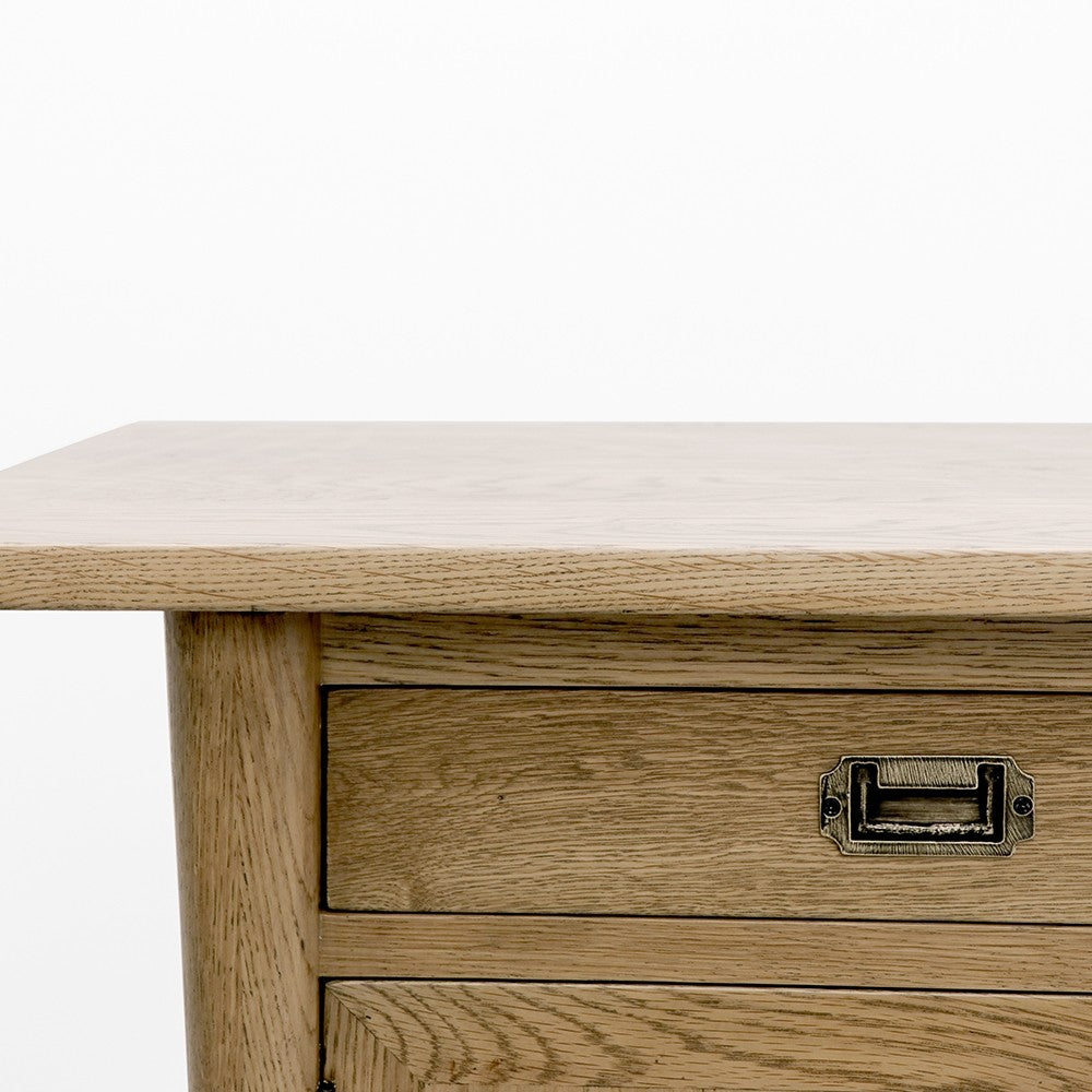 Vaasa Entertainment / Sideboard - Oak