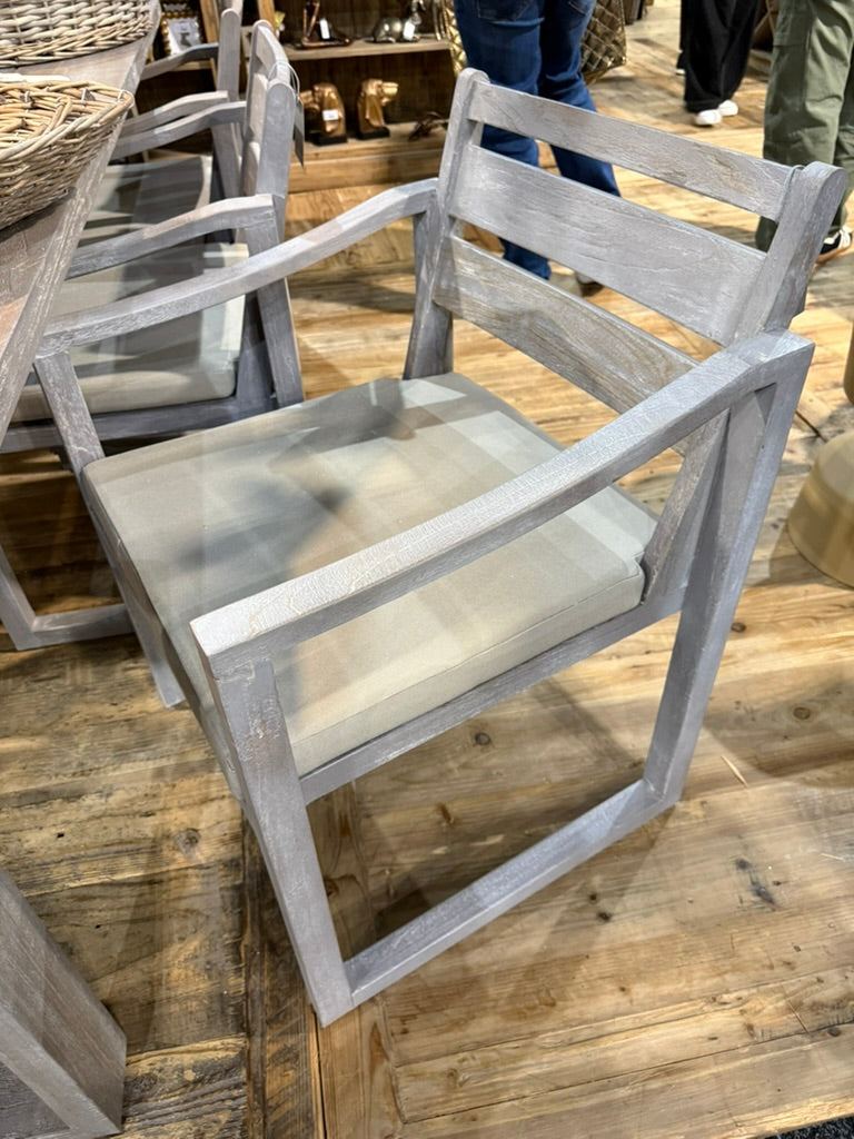 Nosta Outdoor Chair