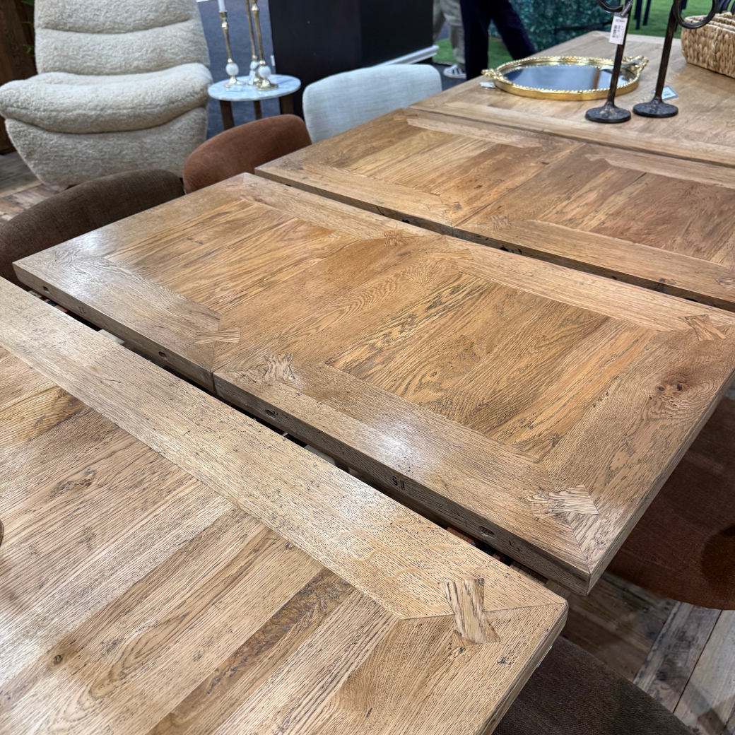 Settler Extension Dining Table