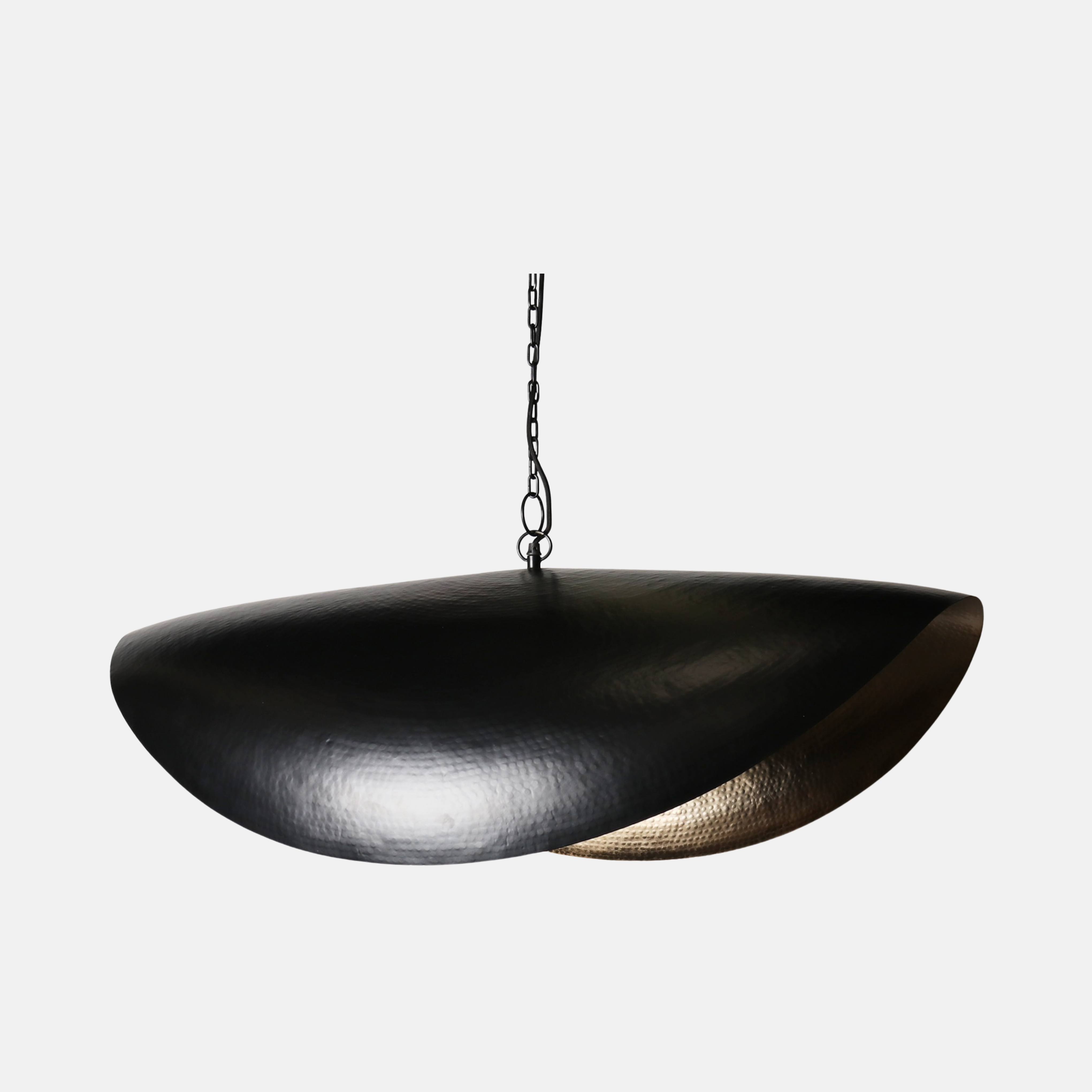 Geri Pendant Large - Black/Brass