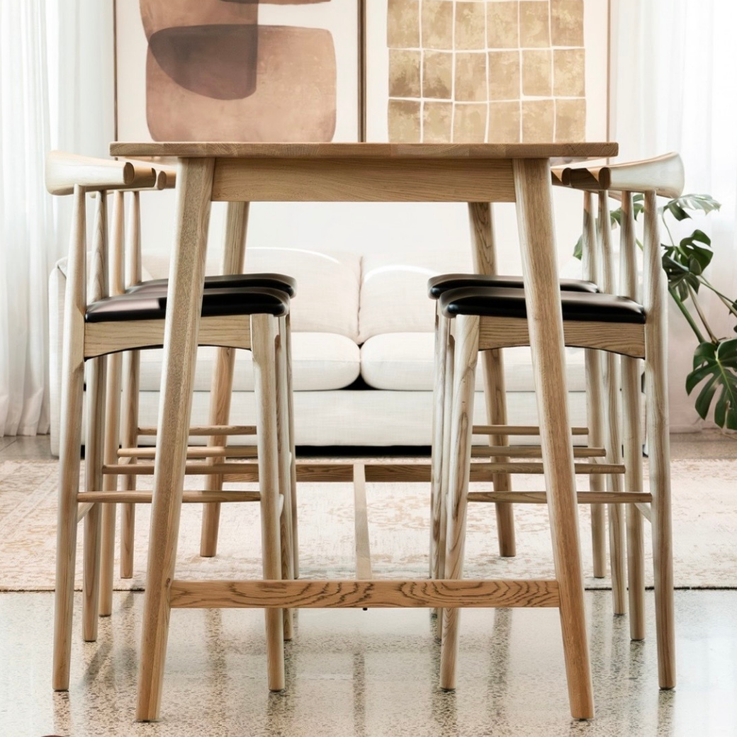 Vaasa Oak Bar Table