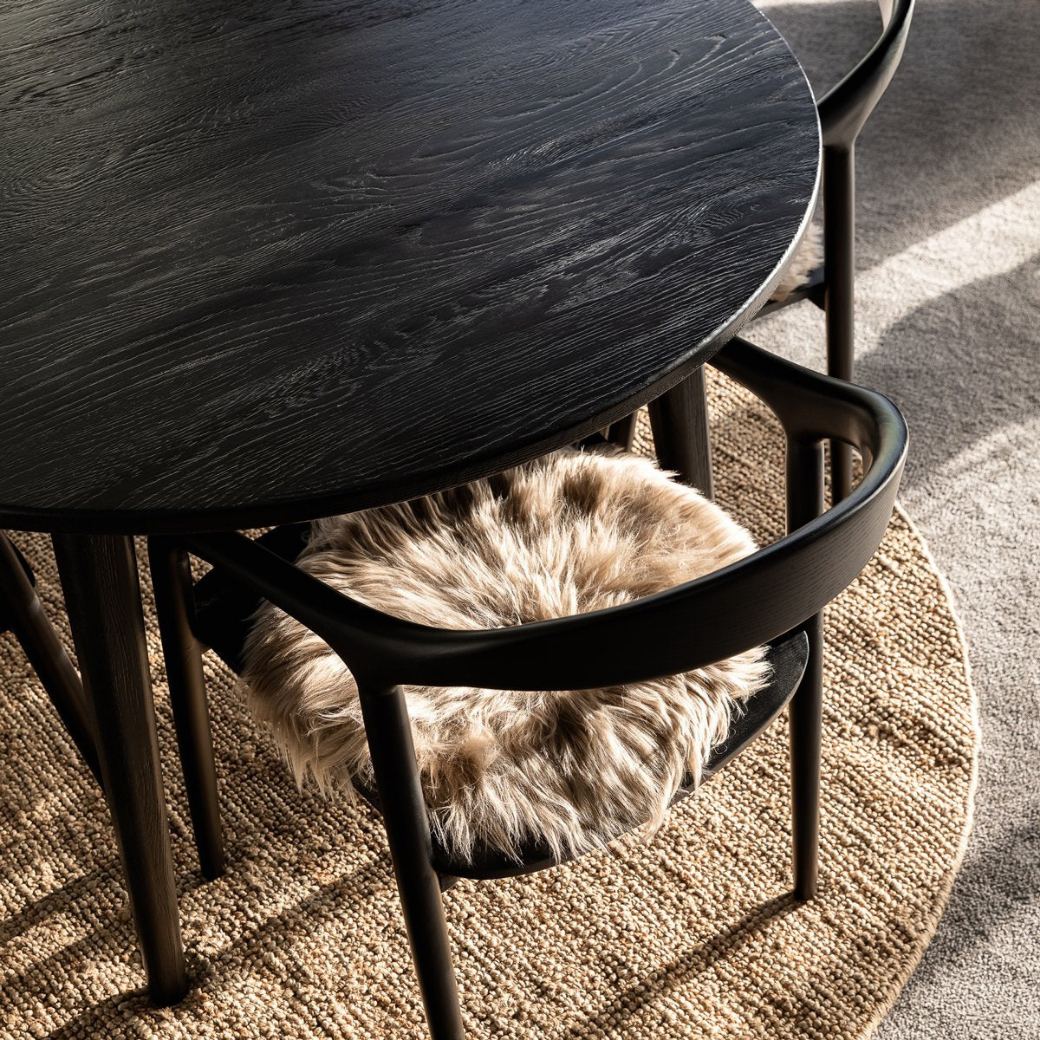 Vaasa Round Table - Matte Black Oak