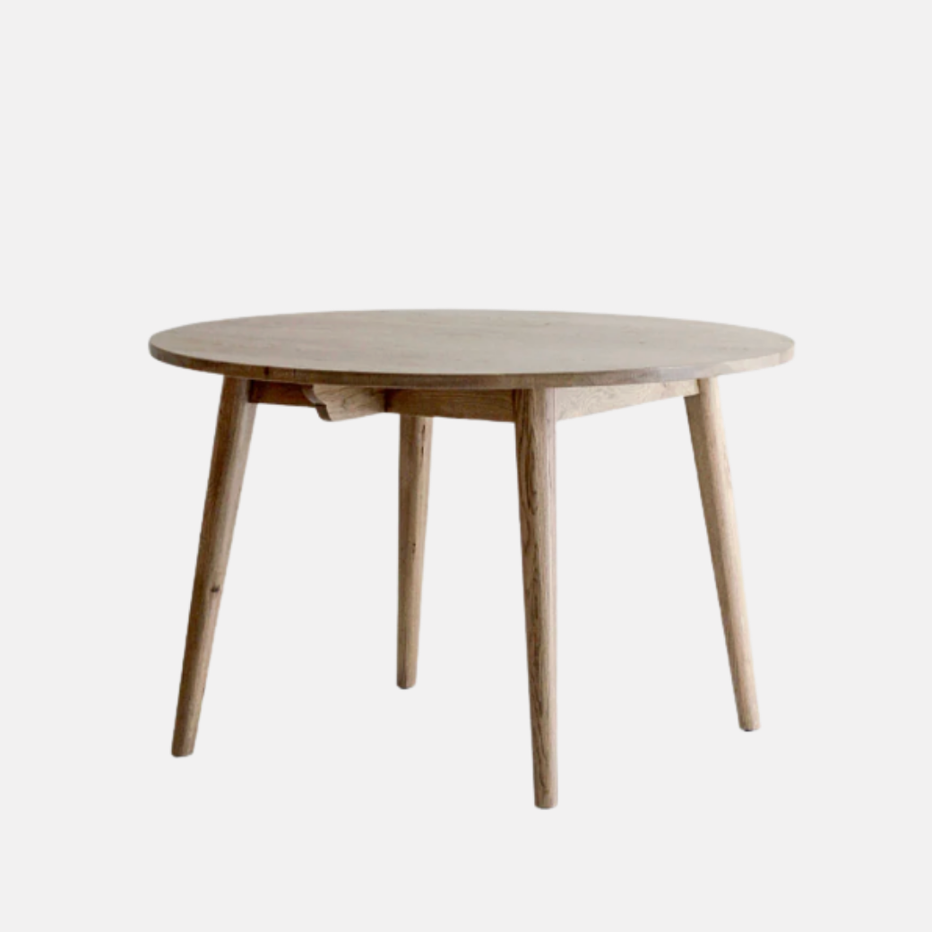 Vaasa Round Table - Natural Oak