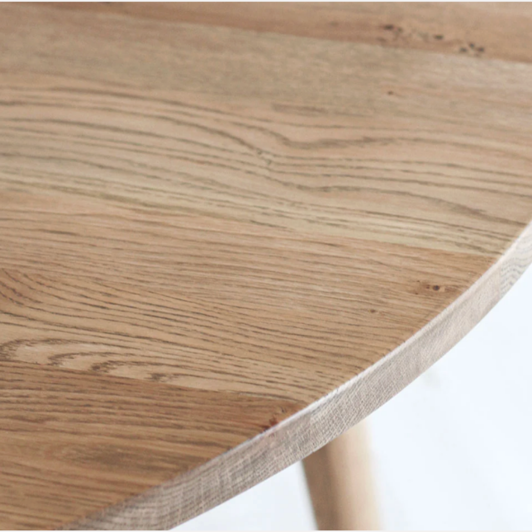 Vaasa Round Table - Natural Oak