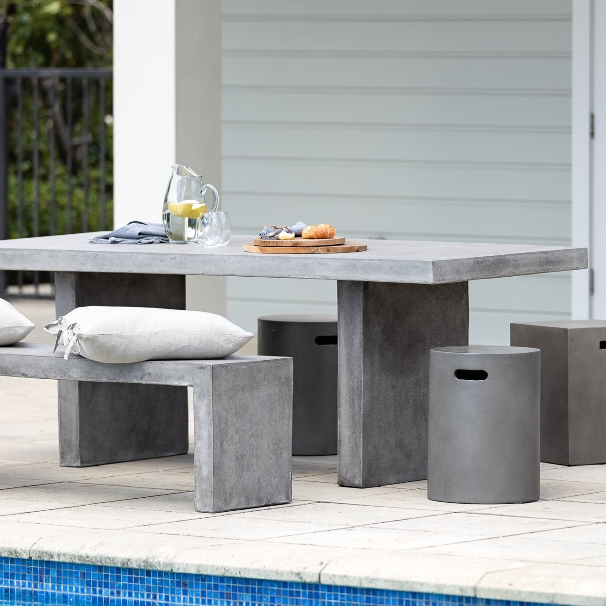 Palma Outdoor Concrete Table - Grey