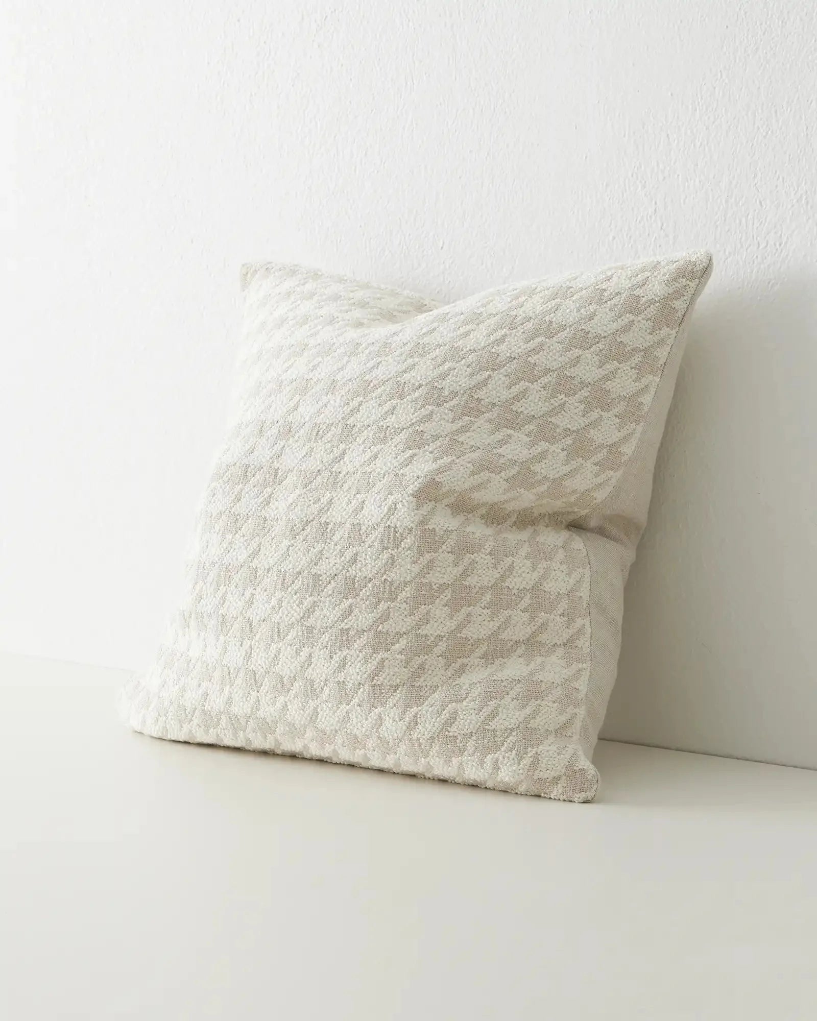 Giovanni Feather  Houndstooth Cushion - Salt