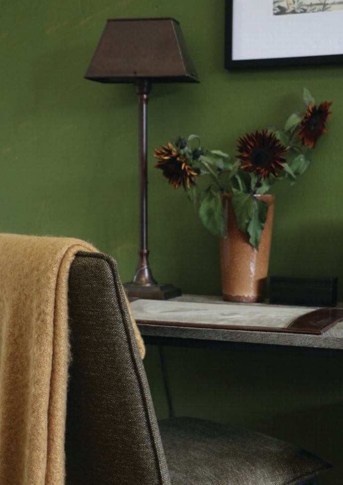 Soho Bronze Metal Lamp 
